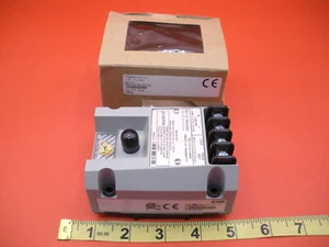 Bently Nevada 990-05-50-03-00 Trasmettitore vibrazioni serie 990 2 fili 12-35 vdc - Foto 1 di 8