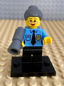 Lego Minifigure - Ma Cop The Lego Movie  #70809 2014 LEGO62 - Picture 1 of 2