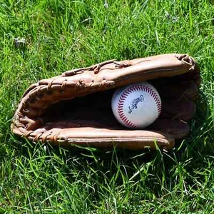 Vintage Geo A Reach Co. M88 Monster Design Baseball Glove Right Handed Thrower - Picture 1 of 10