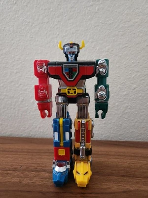 Vintage Voltron III 6" Miniature Lion Diecast  Japan Matchbox Bandai TOEI Read D - Image 1 of 4