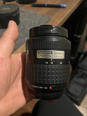 Olympus Zuiko Digital 14-45mm F3.5-5.6 con 2x adaptador de teleobjetivo Foto 1 de 4