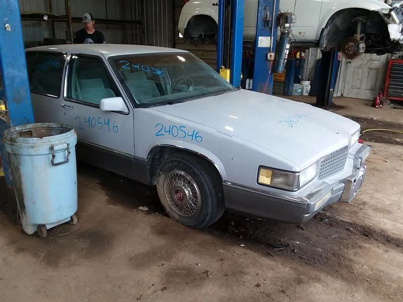 Automatic Transmission FWD Fits 88-90 DEVILLE 1978476 - Image 1 of 4