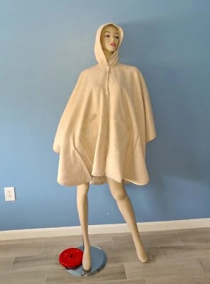 Capa/poncho/capa de alpaca para mujer con capucha abotonada PERÚ BEIGE CLARO 35X54 pulgadas Foto 1 de 4