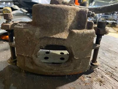 1973 1974 1975 1976 CHEVY CHEVELLE суппорт - Изображение 1 из 4