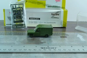 Herpa Roco Minitanks Dodge M880 4X4 Camion Militare US Army Ambulanza 1:87 HO - Foto 1 di 2