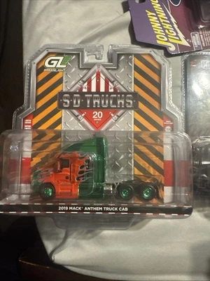 Greenlight SD Trucks 2019 Mack Anthem Truck Cab Chase 1/64 - Image 1 of 2