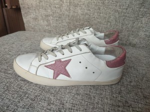 Golden Goose Zapatillas Deportivas Con Estrella Roja Y Aplicación Motivo  Camuflaje | Francy Mujer ⋆ Beritasigi