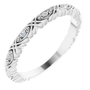.05 CTW Natural Diamond Anniversary Band In Platinum - Picture 1 of 3