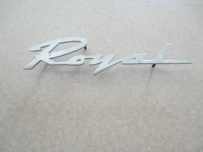 Chrysler / Dodge Royal car badge - emblem - - -  Foto 1 de 4