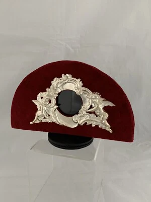 Sterling Silver PHOTOGRAPH FRAME 1901 London WILLIAM COMYNS Antique Silver - Image 1 of 4