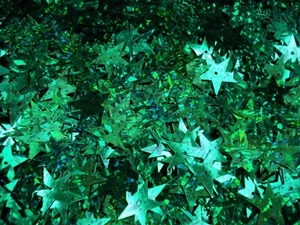 Sequins Stars 15mm Laser Green 20g Christmas Scrapbooking Craft - Picture 1 of 2