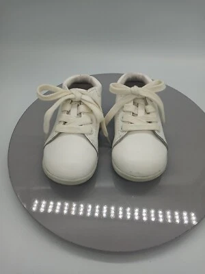 Stride Rite SRT  Elliot Size 4W White Lace Up Walking Shoes Leather Upper - Image 1 of 4