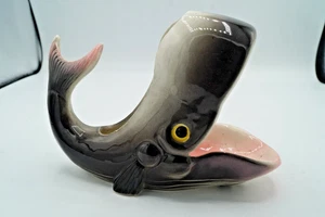 VINTAGE MID CENTURY CERAMIC WHALE TV PLANTER BY CLASSICA JAPAN W/ FOIL STICKER - Picture 1 of 6