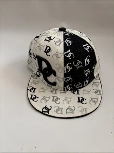 Gorra de béisbol Washington DC ajustada blanca y negra pequeña City Hunter - Imagen 1 de 5