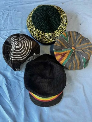 Lote de 4 Sombreros Estilo Rasta y Africano - Ganchillo Gorro Ala Patrón Kente Kufi Foto 1 de 4