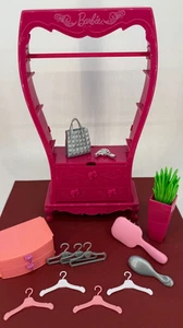 Mattel 2009 ❤ Barbie ❤ Glam Wardrobe & Extra's - Plant / Furniture / Accessory - Picture 1 of 9