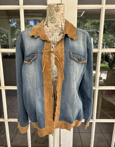 Chico's Southwest Denim Blue Jeansjacke Wildleder Lederbesatz und Perlen Gr. 3 Neu - Bild 1 von 11