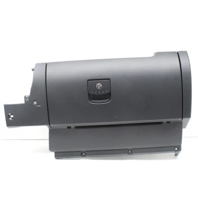 Guantera negra Volkswagen Beetle 1998-2010 fabricante de equipos originales compartimento de almacenamiento con auxiliar  Foto 1 de 4