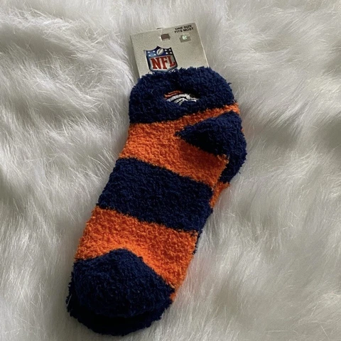 NFL Denver Broncos Women’s Socks Brand New Cover
