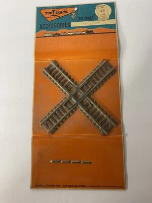 Tru-Scale Tru Tracks HO Scale 9 Degree Crossing Track Trains NOS - Image 1 of 2