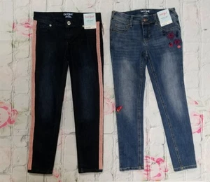 Cat & Jack Denim Jeggings floral embroydered skinny  Stretch Sz 8 -a4 - Picture 1 of 4