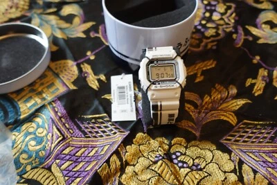 卡西欧 G Shock DW 5600 Bait 初始 D 限量版手表 — 第 1/4 张图片