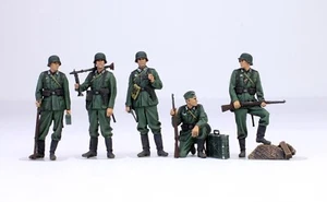 PreSale Pro-Painted German Infantry (05 soldiers) 1/35 scale ratio, MID WW2 - Picture 1 of 21