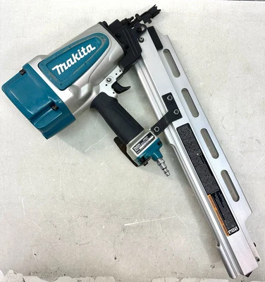 Makita AN924 Air Nailer - Image 1 of 4