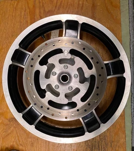 2008 Harley Davidson Street Glide FLHX 9276 A Front Wheel with ABS - Picture 1 of 5