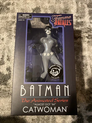 RARE NIB #225 Batman Animated Series Diamond Select Femme Fatale Catwoman statue - Image 1 of 4