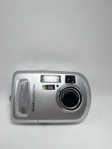 Fotocamera digitale compatta Kodak EasyShare C300 Silver 3,2 MP testata funzionante - Foto 1 di 4