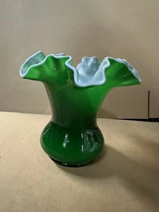 Vintage Fenton Ivy Green Overlay VASE 6" !!RARE 1949-52 GORGEOUS IVY COLOR!!!A+ - Picture 1 of 6