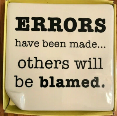 Russ Bernie Divertidos Errores de Placa de Oficina... Otros serán culpados 4x4" Foto 1 de 4