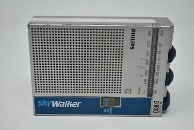 Very Rare Collectable Philips Sky Walker AM/FM Radio D1610 - Image 1 of 2