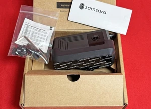 Cámara de tablero doble orientada Samsara CM32 HW-CM32 - ¡Nueva! - Imagen 1 de 5