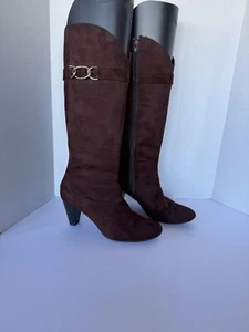 PREDICTIONS BEAUTIFUL DEEP BROWN FAUX SUEDE BOOTS, 8 WIDE, BEAUTIFUL CLEAN SHAPE - Picture 1 of 13