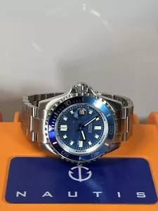 NAUTIS Commander 2000 Men’s Diver Blue Dial Bracelet Automatic Watch 20ATM Ø45mm - Picture 1 of 10