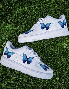 Nike Air Force 1 Azul Claro Diseño Mariposa Blanco Zapatos Personalizados Hombres Mujeres Niños - Imagen 1 de 24