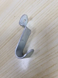 10 X Slatwall Picture Hooks in Chrome Retail Shop Display Fitting Prong Picture - Picture 1 of 3