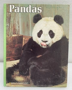 Pandas By Donna K. Grosvenor National Geographic Books For Young Explorers 1973 - Foto 1 di 3