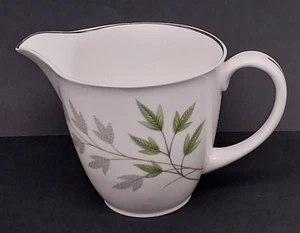 Shelley Evergreen Creamer Fine Bone China England 13892 350 ml - Picture 1 of 11