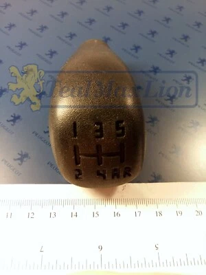 Poignée (pommeau) levier de vitesses Peugeot 504cc 504 PU 604 505 BVM5 1981-1985 - Photo 1/4