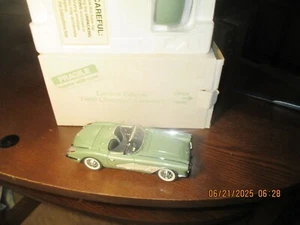 DANBURY MINT LIMITED EDITION 1960 CHEVY CORVETTE GREEN WBOX/COA - Picture 1 of 6