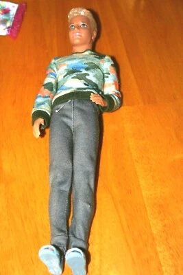 FASHIONISTAS KEN usando paquete de moda conjunto-usado Foto 1 de 3