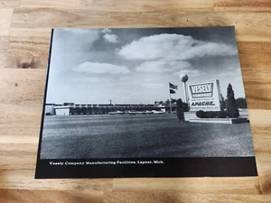 Vintage Vesely Company Apache Promotional Flyer Pop Up Trailer Camper - Picture 1 of 4