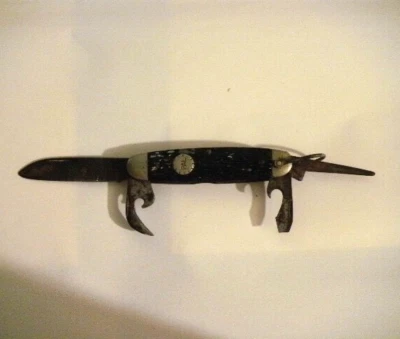 PAL CUTLERY CO USA POCKET KNIFE 4 BLADE 1940'S BRASS DETAIL INSIGNIA TIGHT BLACK - Image 1 of 4