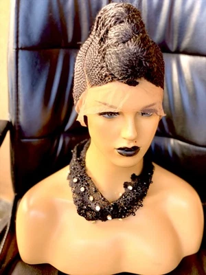 peruca moicano preta - Imagem 1 de 2