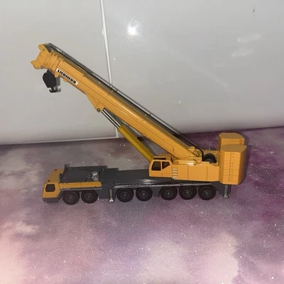 Siku 1886 - Liebherr LTM1400 Mobile Crane - Liebherr Yellow - Die-cast 1:87 - Image 1 of 3