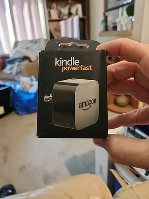 Amazon Kindle Official OEM Charger and Power Adapter for Fire Tablets and Kindle - Image 1 of 4