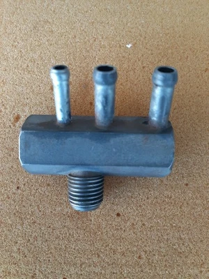 Ford Mustang Torino Econoline 4 Port Intake Manifold Vacuum Fitting 6 cylinder? - Image 1 of 4